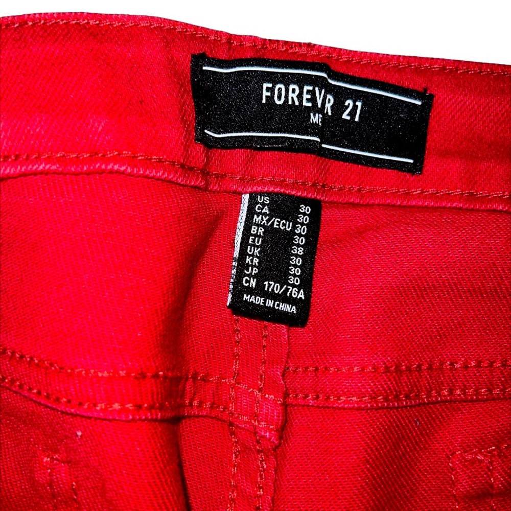 Shorts - Picture 3 of 3